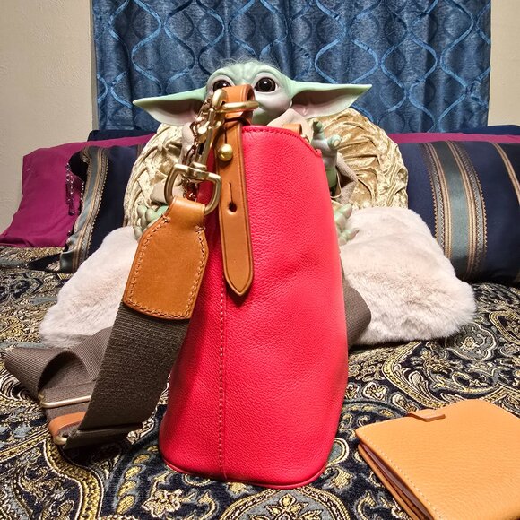 Dooney & Bourke Raleigh Small Roxy Leather shoulder Bag in Geranium & Wallet - Picture 6 of 16